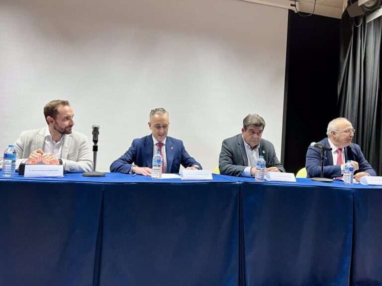 Junta, Ayuntamiento de Puertollano y Repsol cierran filas contra la desigualdad de la mujer en el ámbito científico