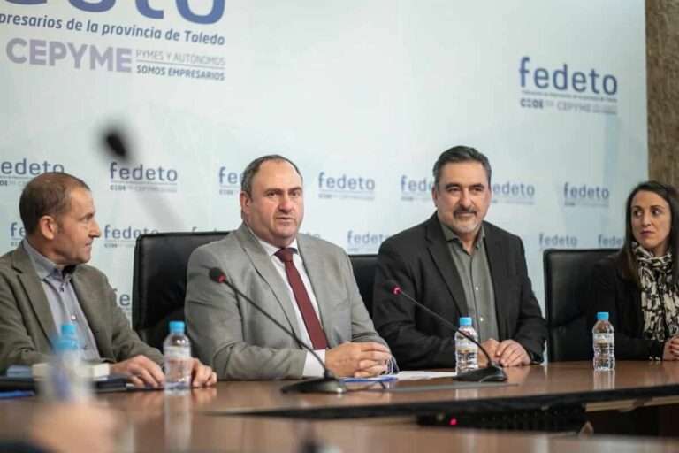 CLM destinará 8 millones a facilitar que las gallinas bajen de la jaula al suelo, ayuda que los productores agradecen