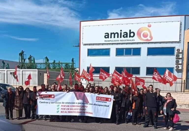 El sector de atención a la discapacidad culmina este martes sus protestas con una concentración en Albacete