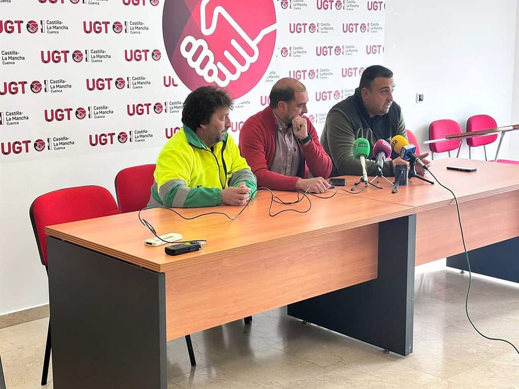 Trabajadores de limpieza y recogida de basuras de Cuenca denuncian que la concesionaria incumple las tablas salariales