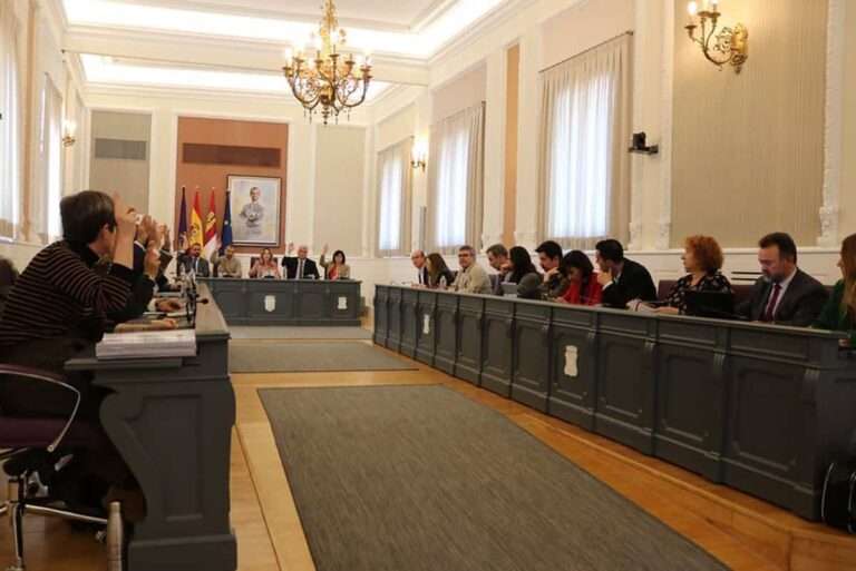 El Pleno del Ayuntamiento de Guadalajara decide por mayoría que la 'Ciudad del Cine' no esté en Fuerte de San Francisco