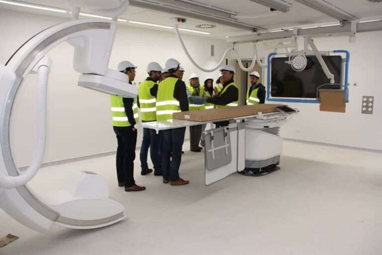 Cardiología del 'Virgen de la Luz' visita la sala de Hemodinámica Cardiaca del nuevo Hospital Universitario de Cuenca