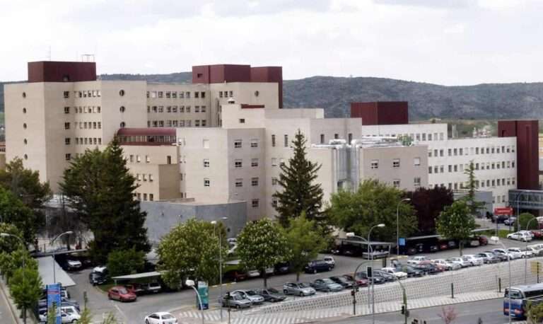 Trasladan al hospital de Cuenca a un hombre de 33 años que ha sido agredido con un arma blanca