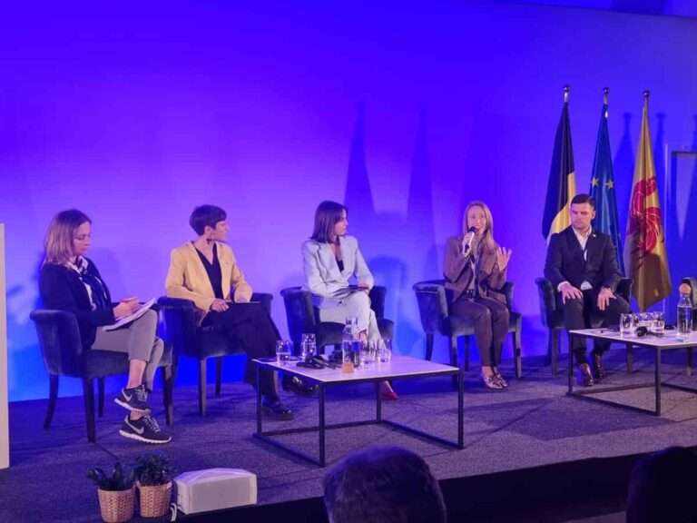 C-LM reivindica involucrar a los jóvenes en la identidad europea y alentar su participación más allá de pedirles el voto