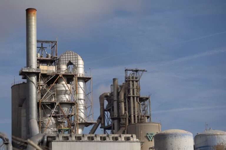La producción industrial arranca enero con una subida del 0,4 en C-LM, que se queda lejos del incremento nacional