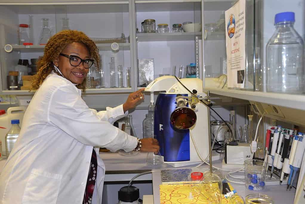 IRICA de la UCLM acoge a una de las científicas del programa Fundación Mujeres por África para investigar en biomedicina
