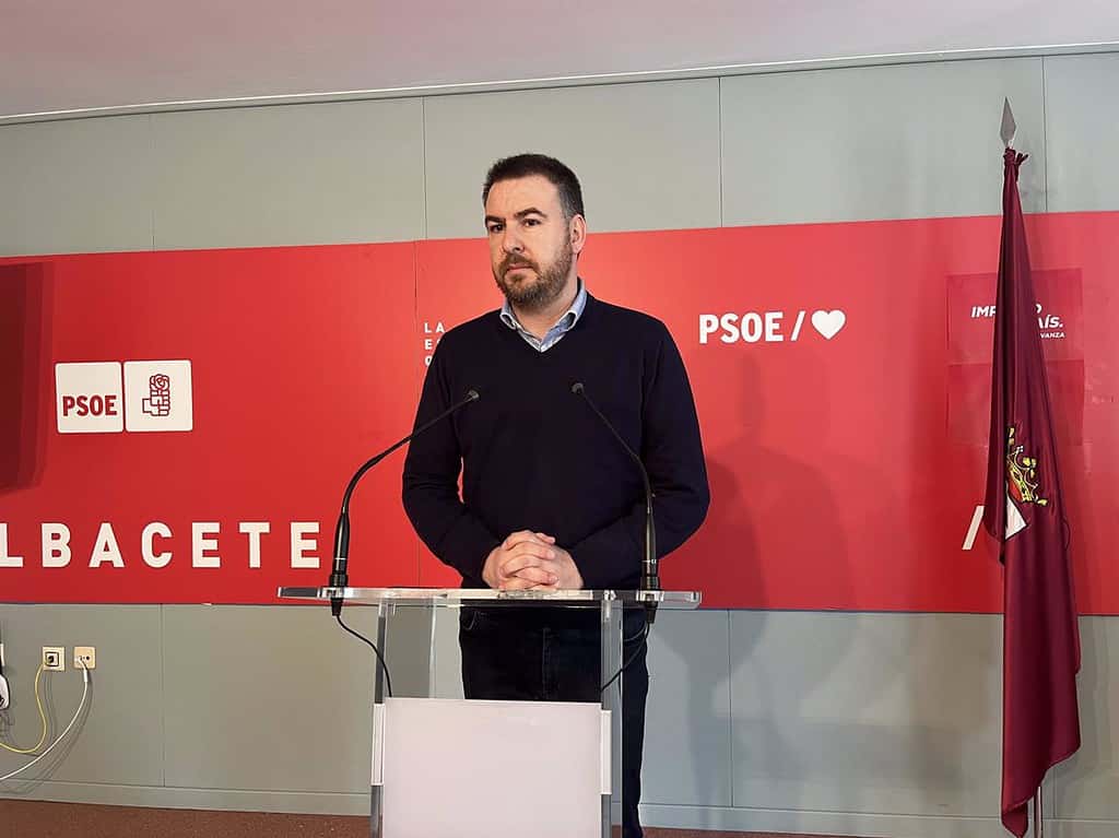 PSOE destaca los "buenos datos económicos con Page" frente a los pronósticos del PP "basados en mentiras"