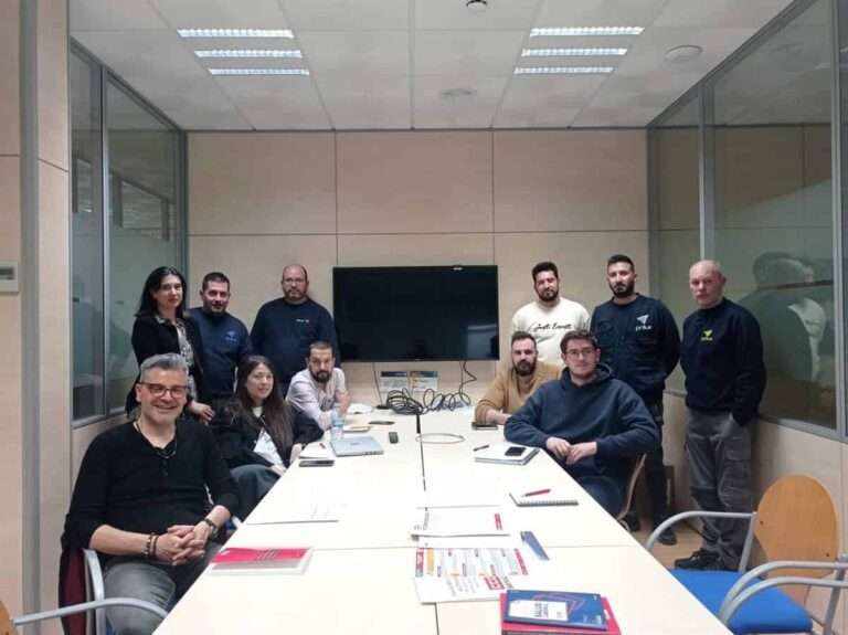 La plantilla toledana del grupo de iluminación Prilux constituye su primer Comité de Empresa