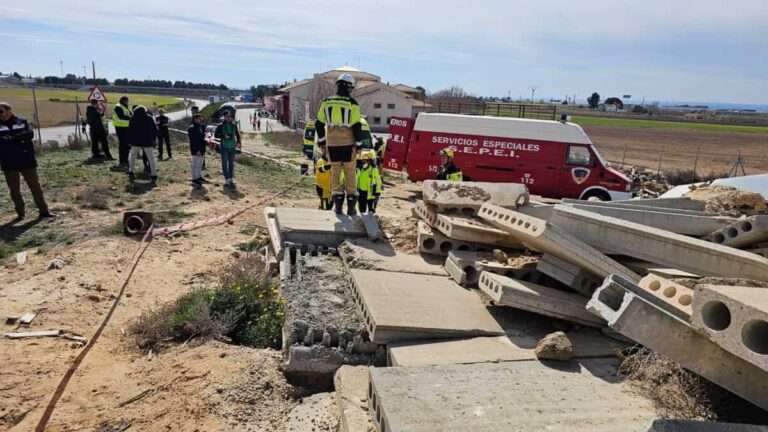 Un total de 150 efectivos y 100 figurantes participan en un simulacro de emergencia por inundaciones en La Roda
