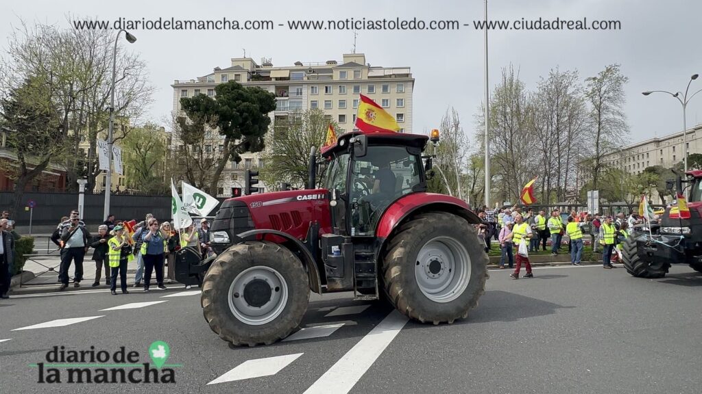 España se Moviliza: La protesta de tractores que recorrió la capital 60