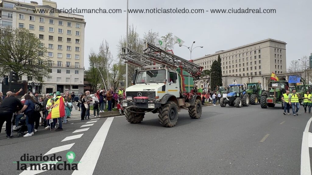 España se Moviliza: La protesta de tractores que recorrió la capital 79