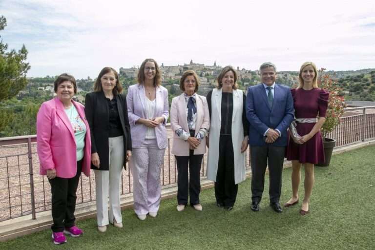 C-LM remarca la incorporación de la mujer a los puestos directivos y la corresponsabilidad como retos en igualdad