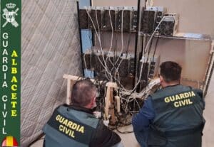Tres detenidos por defraudar fluido eléctrico para 68 máquinas informáticas de minería de Bitcoin en Albacete
