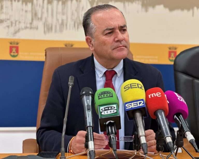 Alcalde de Talavera afirma que "no hay una decisión tomada" de Raíces para dejar la ciudad y que trabaja en que se quede