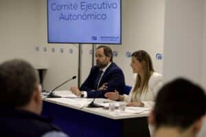 El PP lamenta que Page "aliente la defensa de Pedro Sánchez" y proteja "a un presidente acorralado por la corrupción"