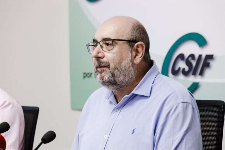 El presidente de CSIF cree que el anuncio de Sánchez sume a las administraciones "en una nueva parálisis"