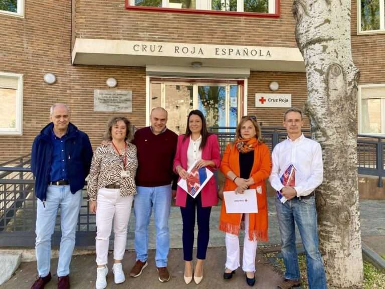 García Torijano ensalza la labor de Cruz Roja, "entidad referente en la atención a personas con mayor vulnerabilidad"