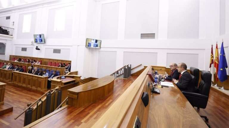 Arrancan en C-LM las XV Jornadas de Derecho Parlamentario apelando al "diálogo" y reivindicando al "diputado individual"