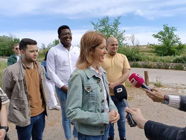 Maestre pide a PP que diga si ve bien que "teniendo agua para desalar se lleven la que necesitamos en C-LM para beber"