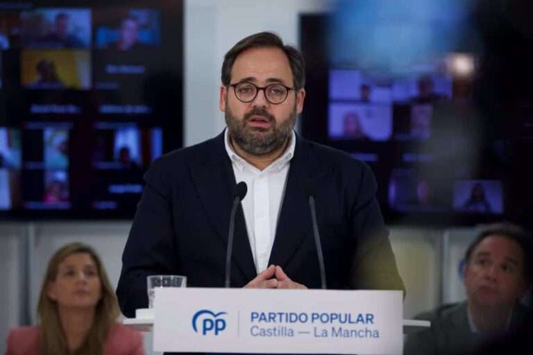 Núñez afea a Page por decir que "no es monaguillo del Senado" cuando "hace un año decía que era monaguillo de Sánchez"