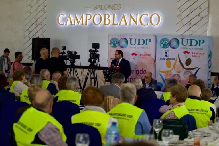 Núñez anuncia una iniciativa en Cortes para exigir a Junta que vuelva a financiar la comida a domicilio a mayores