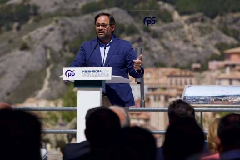 Núñez exige a Page que "abandere la segunda descentralización" para que ayuntamientos tengan financiación que necesitan