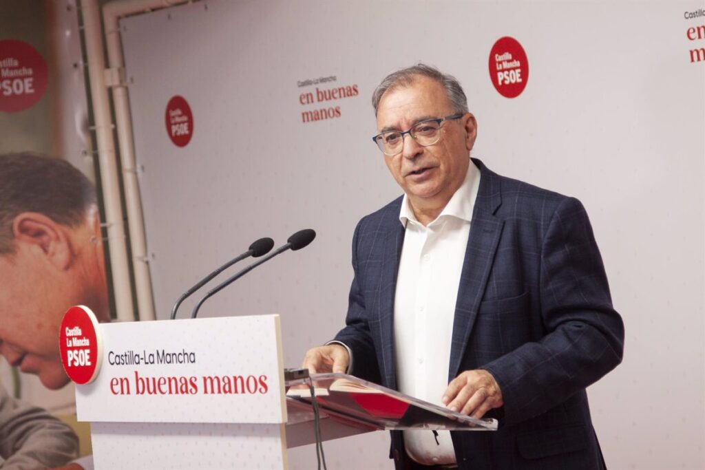 PSOE critica que Núñez abogue por "no batallar" porque eso significa "silencio" ante los trasvases