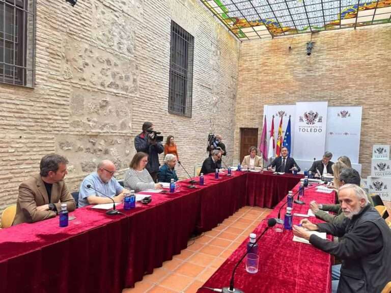 PSOE replica a Velázquez que el trasvase es el problema del Tajo y que su principal vertido "se llama Ayuso"