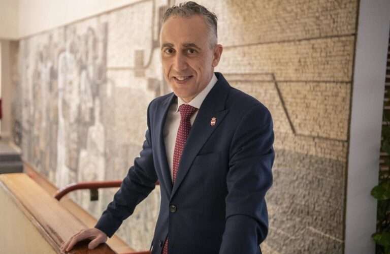 PSOE e IU piden al alcalde de Puertollano que aclare la posible filtración de las respuestas de unas oposiciones