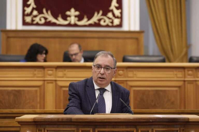 Pleno.- PSOE y PP acercan posturas y finalmente alcanzan un acuerdo inédito en materia de agua