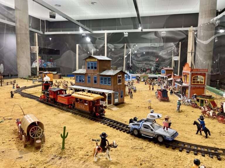 Puertollano acoge una gran exposición de Playmobil con más de 5.000 piezas y espectaculares ambientaciones