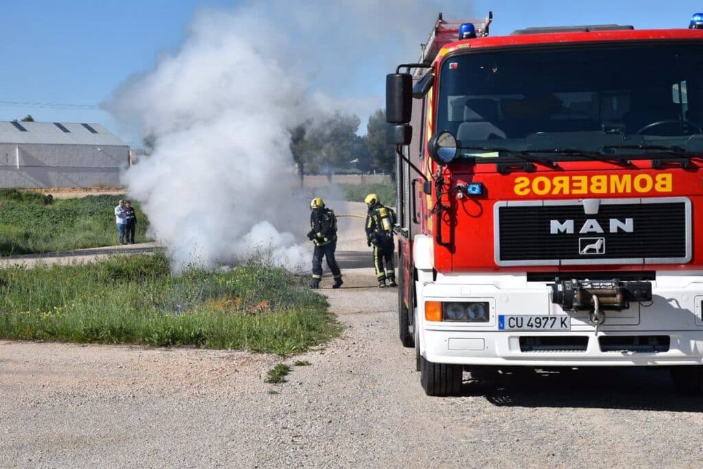 El accidente de un camión cisterna en Montalbo da origen a un simulacro con 170 efectivos de emergencias participantes