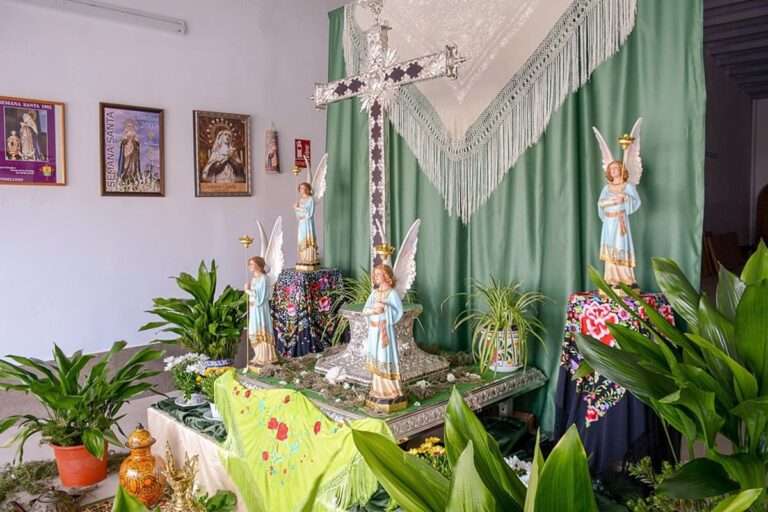 Tomelloso publica las bases para participar en el IV Concurso Local de Cruces de Mayo