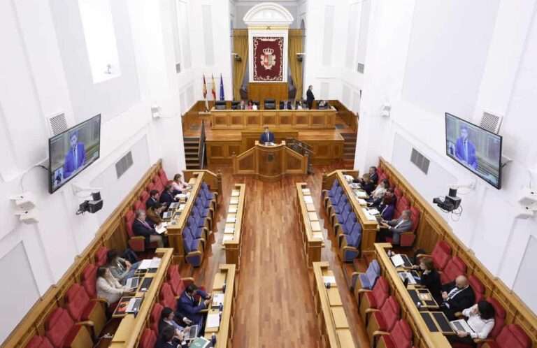 PSOE, PP y Vox suman fuerzas en C-LM para pedir a Óscar Puente abrir la línea ferroviaria Albacete-Cartagena