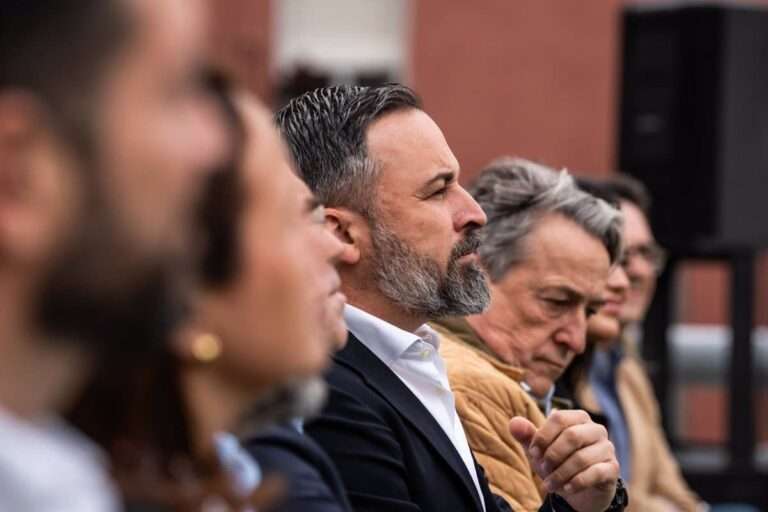 Abascal pide a los ciudadanos "no caer en la trampa" de votar al PP en las "cruciales" elecciones europeas