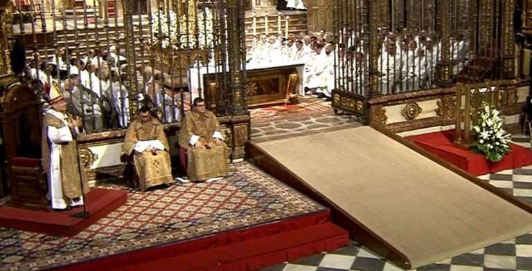 El arzobispo de Toledo ensalza la necesidad de la Eucaristía ante "un planeta en llamas": "Necesitamos a Jesucristo"