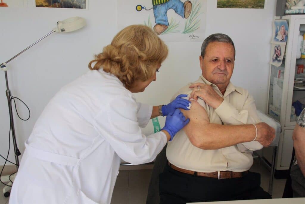 VÍDEO: C-LM dedica 18 millones a comprar vacunas contra herpes zoster y 3,3 contra bronquiolitis infantil