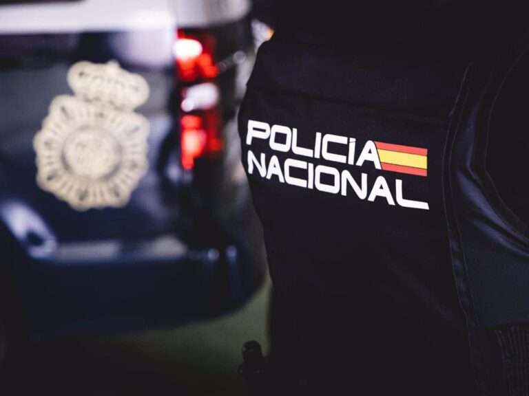 Desarticulas dos organizaciones criminales dedicadas a regularizar fraudulentamente migrantes asiáticos