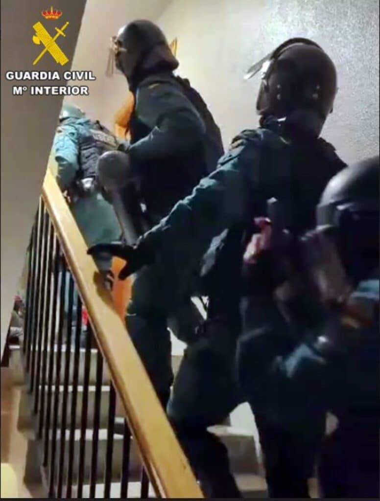 Detenidos en Badajoz y Toledo cinco miembros de un grupo "extremadamente violento" acusado de al menos 8 robos
