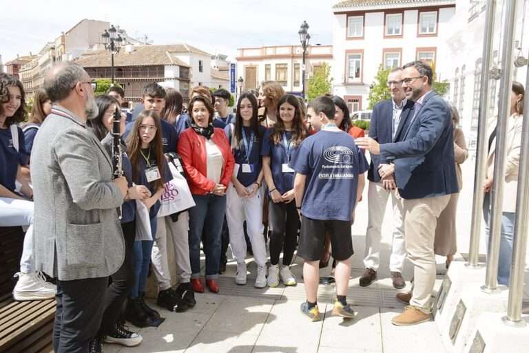 El alcalde de Tomelloso incide en el Día de Europa en que "el camino hacia la libertad se construye desde la unión"