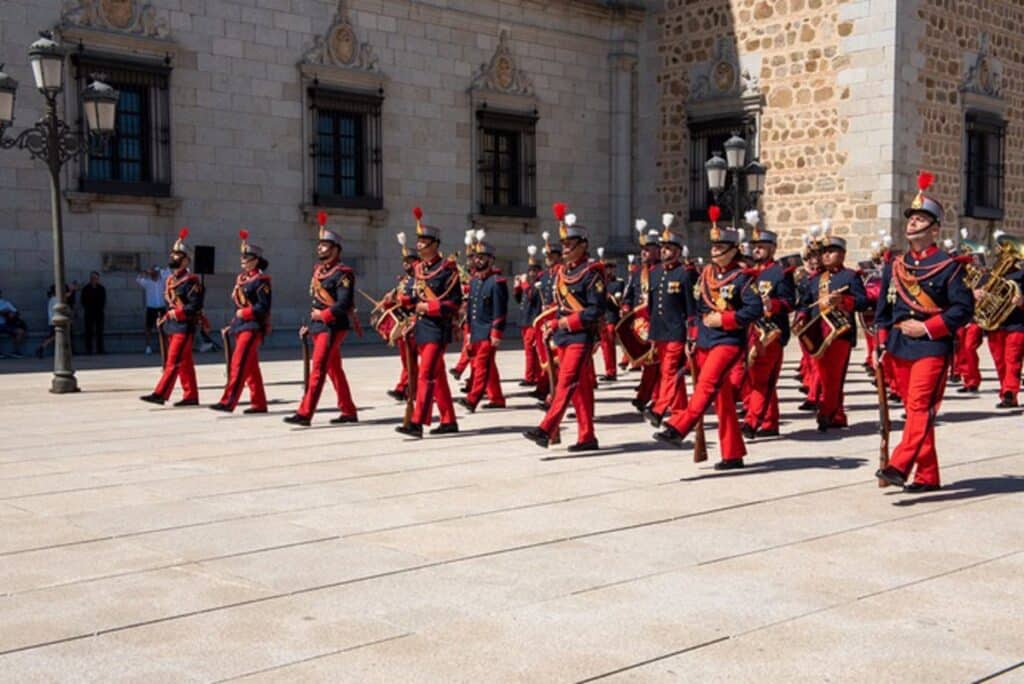 El Alcázar de Toledo acoge el sábado un acto de relevo de guardia y arriado de bandera por el Día de las Fuerzas Armadas