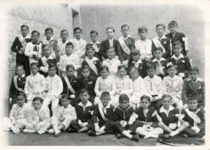El Archivo Municipal publica la foto de la Primera Comunión de alumnos maristas de Toledo en 1933