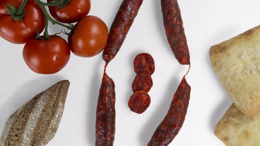 Expertos del sector cárnico abordan esta semana en Toledo el proceso productivo del chorizo español