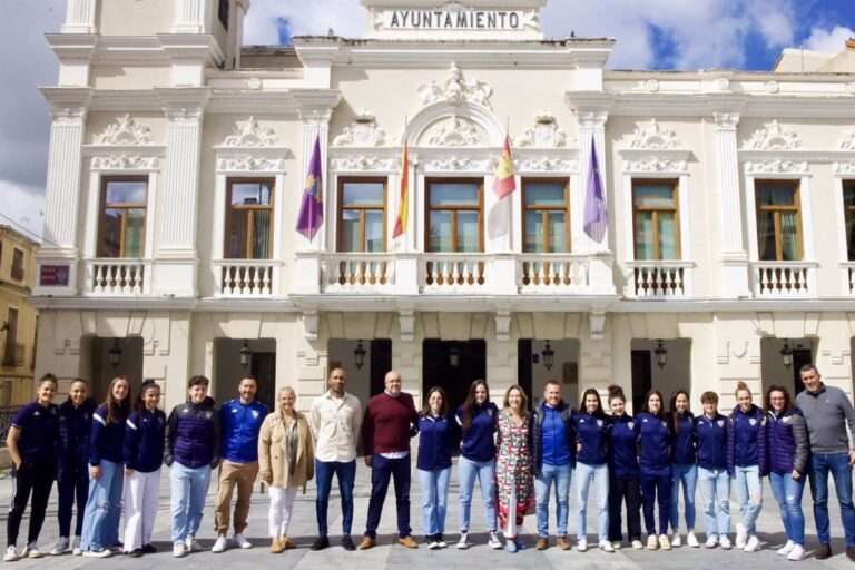 Guarinos, al CD Guadalajara Femenino que es ya de Tercera: "Sois un orgullo para la ciudad"