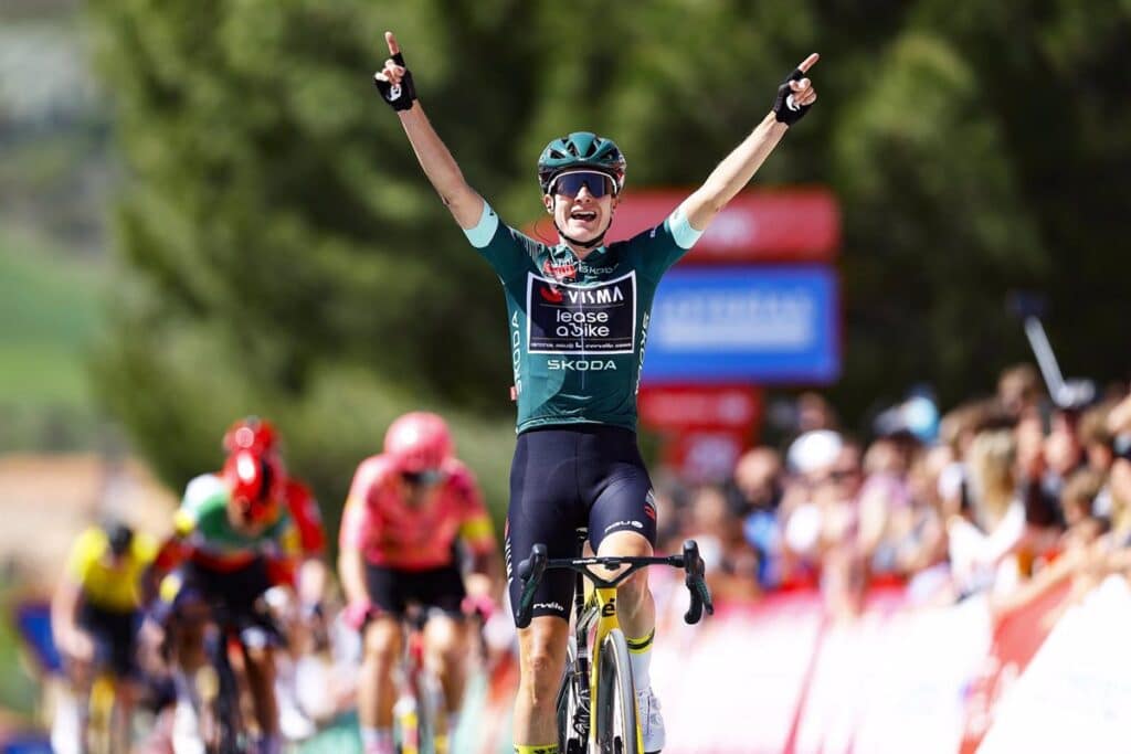 Marianne Vos repite triunfo en Sigüenza y Demi Vollering conserva el rojo antes de llegar a Madrid