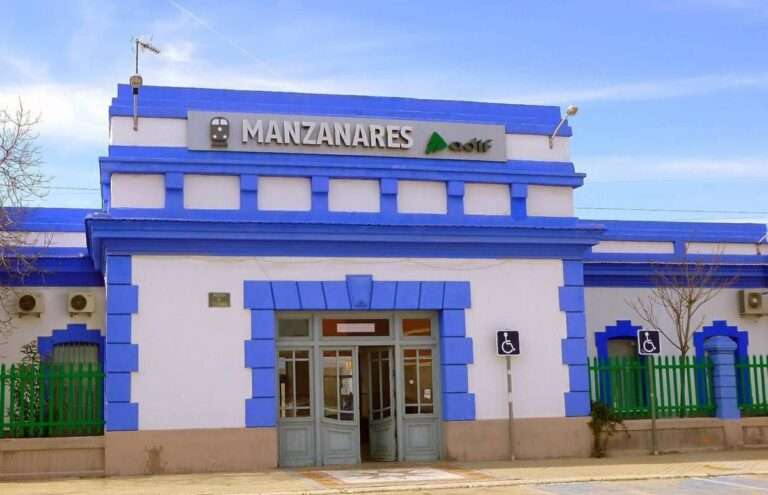 Hospitalizada una mujer tras ser arrollada por un tren en la Estación de Manzanares (Ciudad Real)