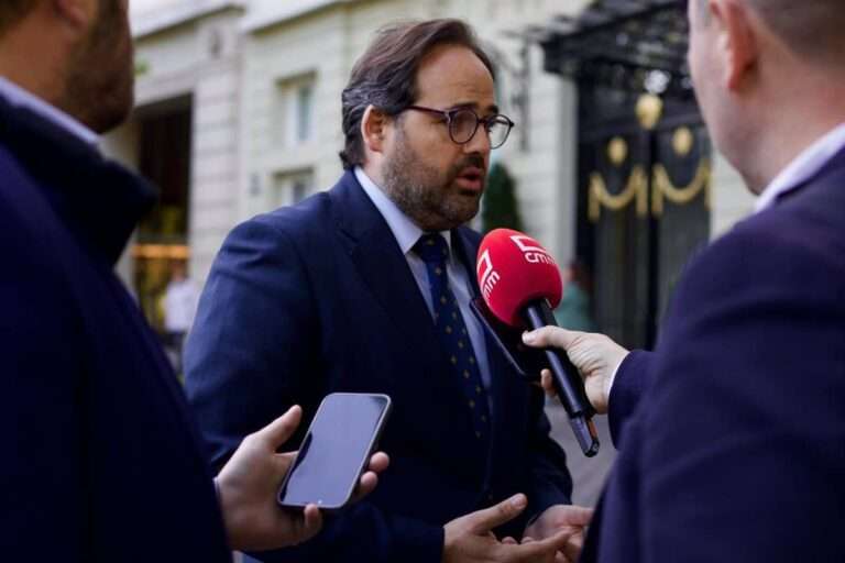 Núñez denuncia que el PSOE mantiene "secuestrado" el Parlamento de C-LM: "Page practica el sanchismo en la región"