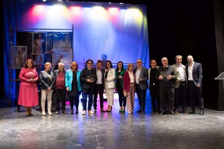 El director de cine Pablo Berguer, entre los galardonados en los Premios Paca de Cultura