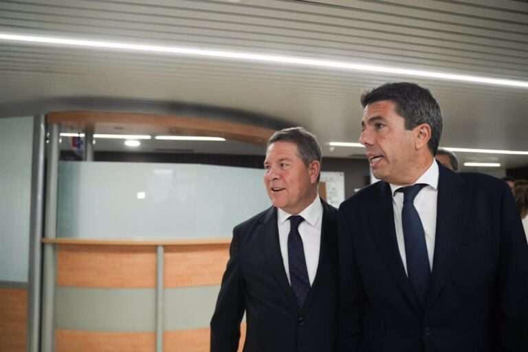 Page respeta y entiende a Lambán tras no votar la amnistía y asegura que las discrepancias se someten a las mayorías