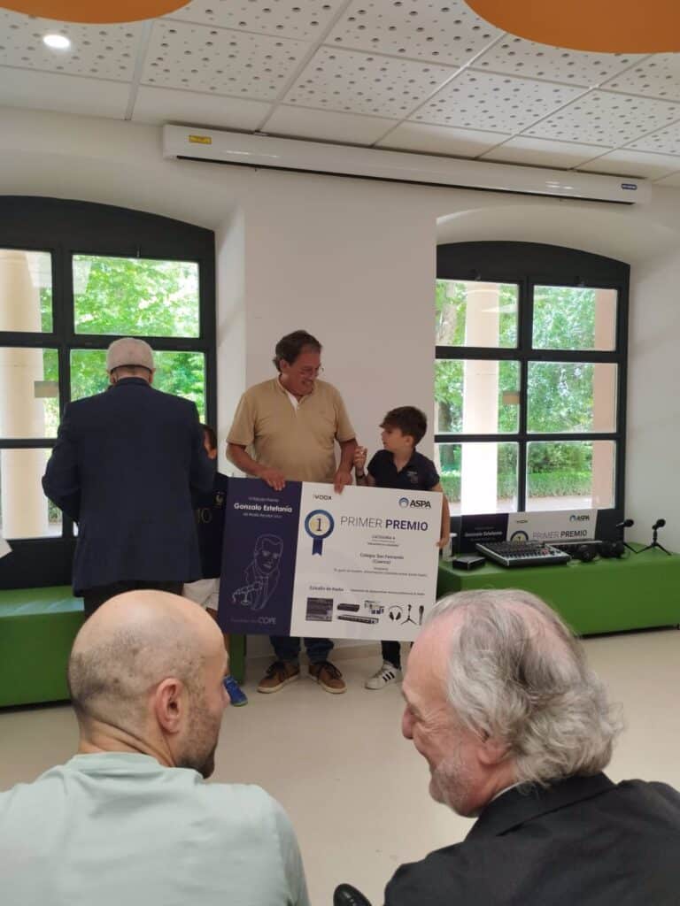 Sanfer Radio, la emisora del colegio San Fernando de Cuenca, gana el premio Gonzalo Estefanía
